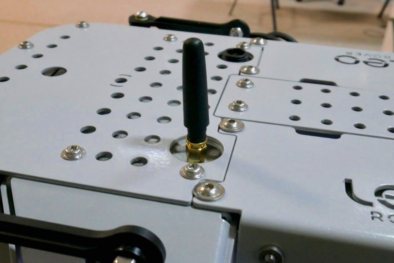 Leo Rover's mounting platform